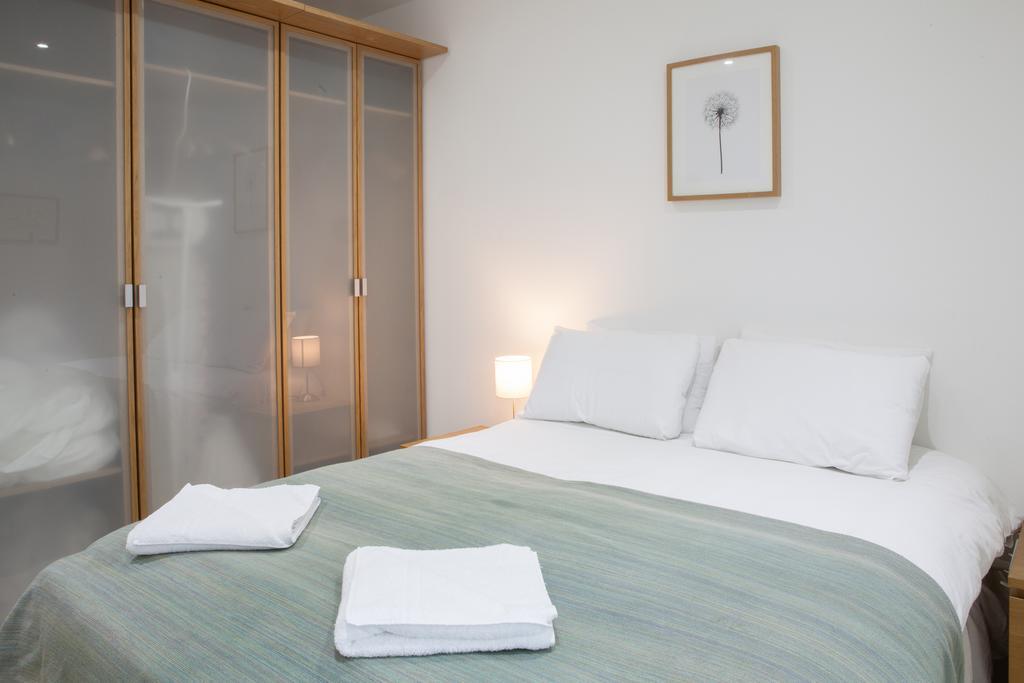 Victoria Station Apartment Лондон Экстерьер фото