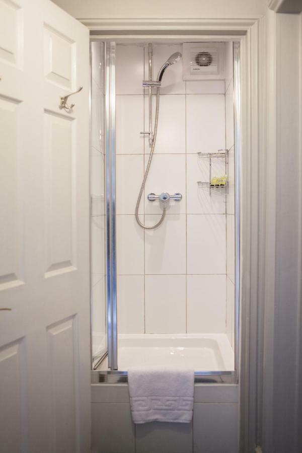 Victoria Station Apartment Лондон Экстерьер фото