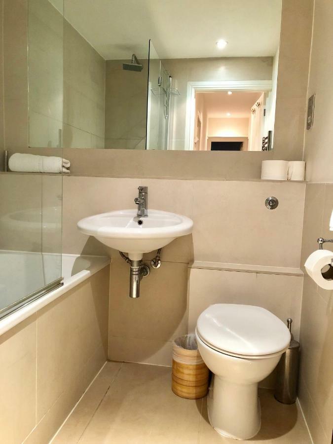 Victoria Station Apartment Лондон Экстерьер фото
