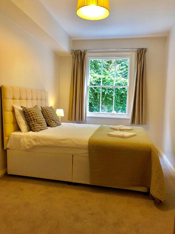 Victoria Station Apartment Лондон Экстерьер фото