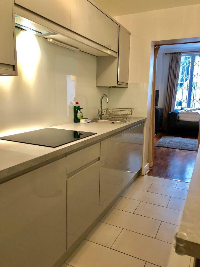 Victoria Station Apartment Лондон Экстерьер фото